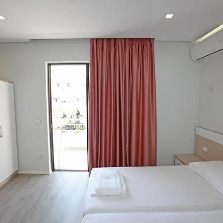Star Sarandë