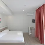 Star Hotel
