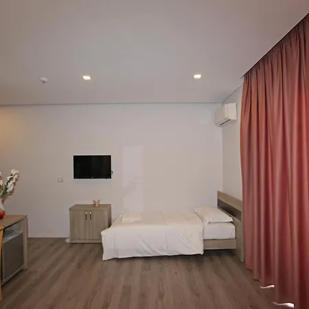 Star 3* Sarandë